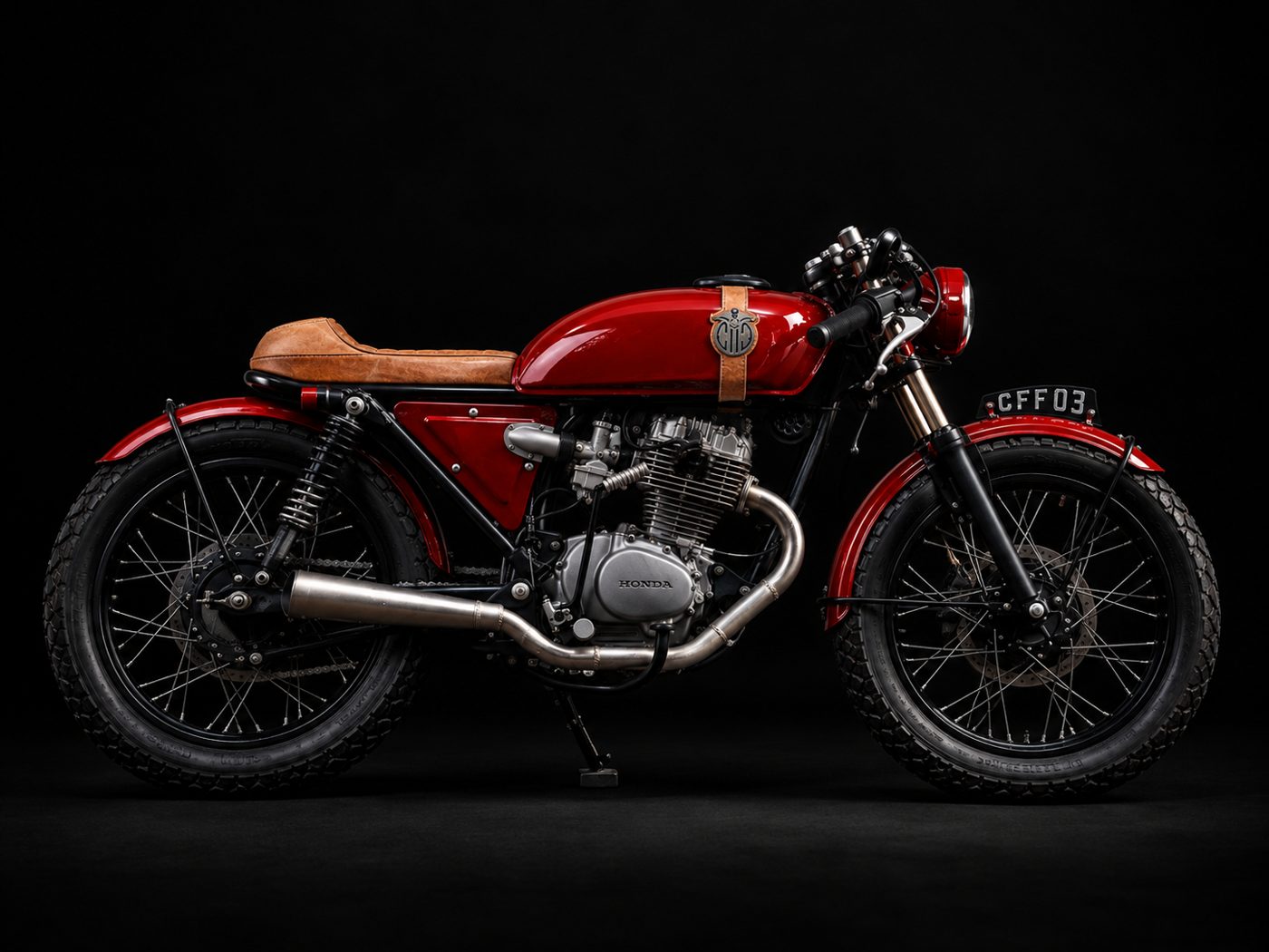 Spit and Sawdust — motocicleta customizada pela Caffeine Custom