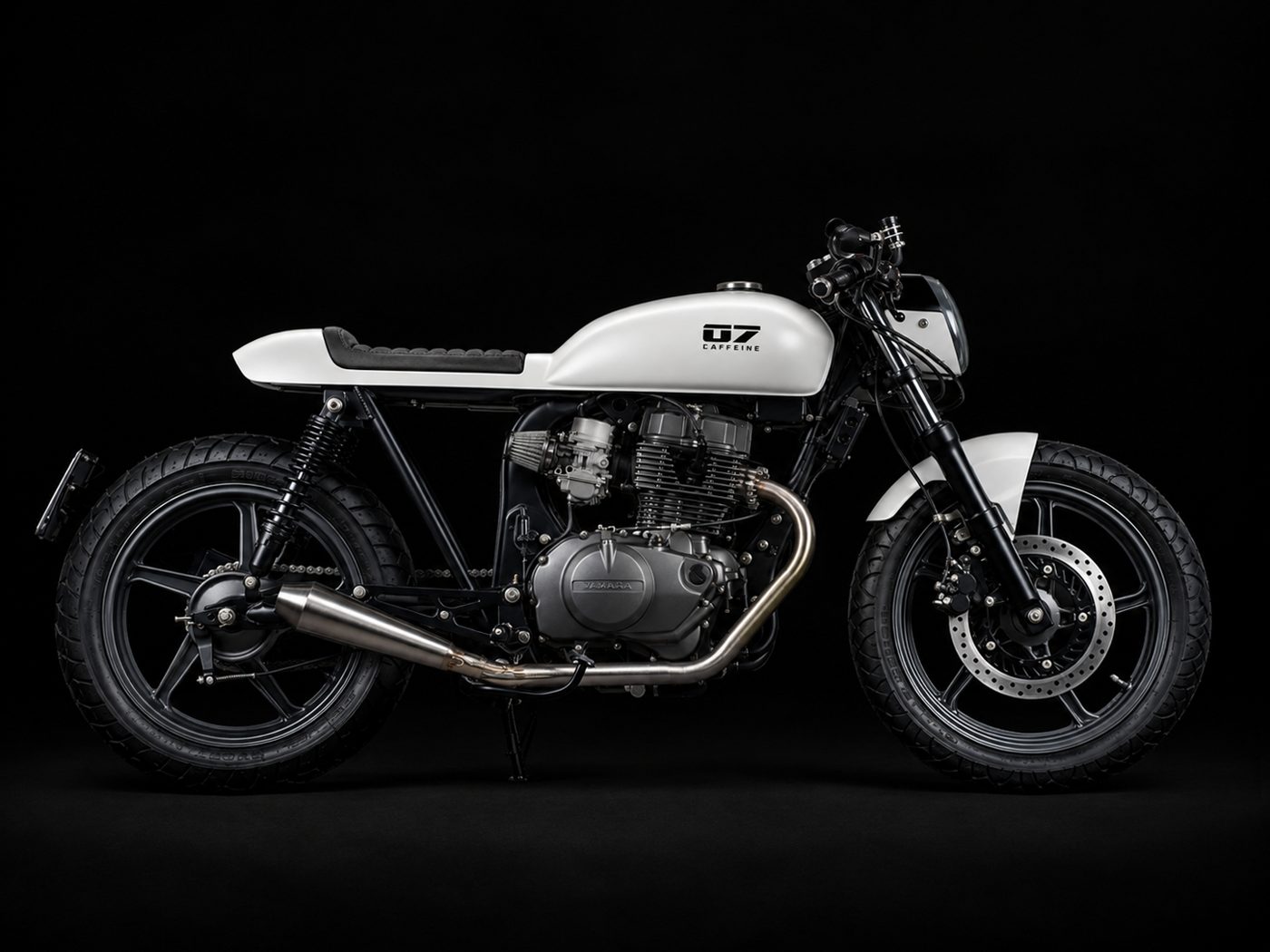 Caffeine 07 — motocicleta customizada pela Caffeine Custom